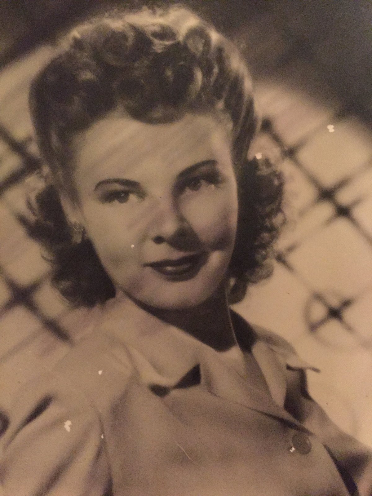 Ruth Rustad Applegate — photo 3