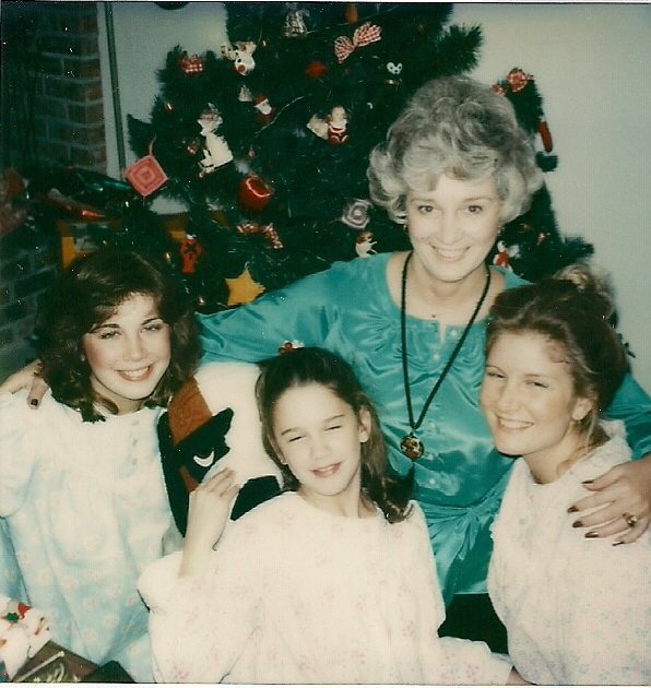 Lois Marie Logue — photo 4