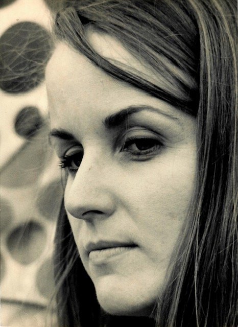 Linda Wilma Macrae Moss