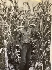 Robert Raymond Farnsworth — photo 9