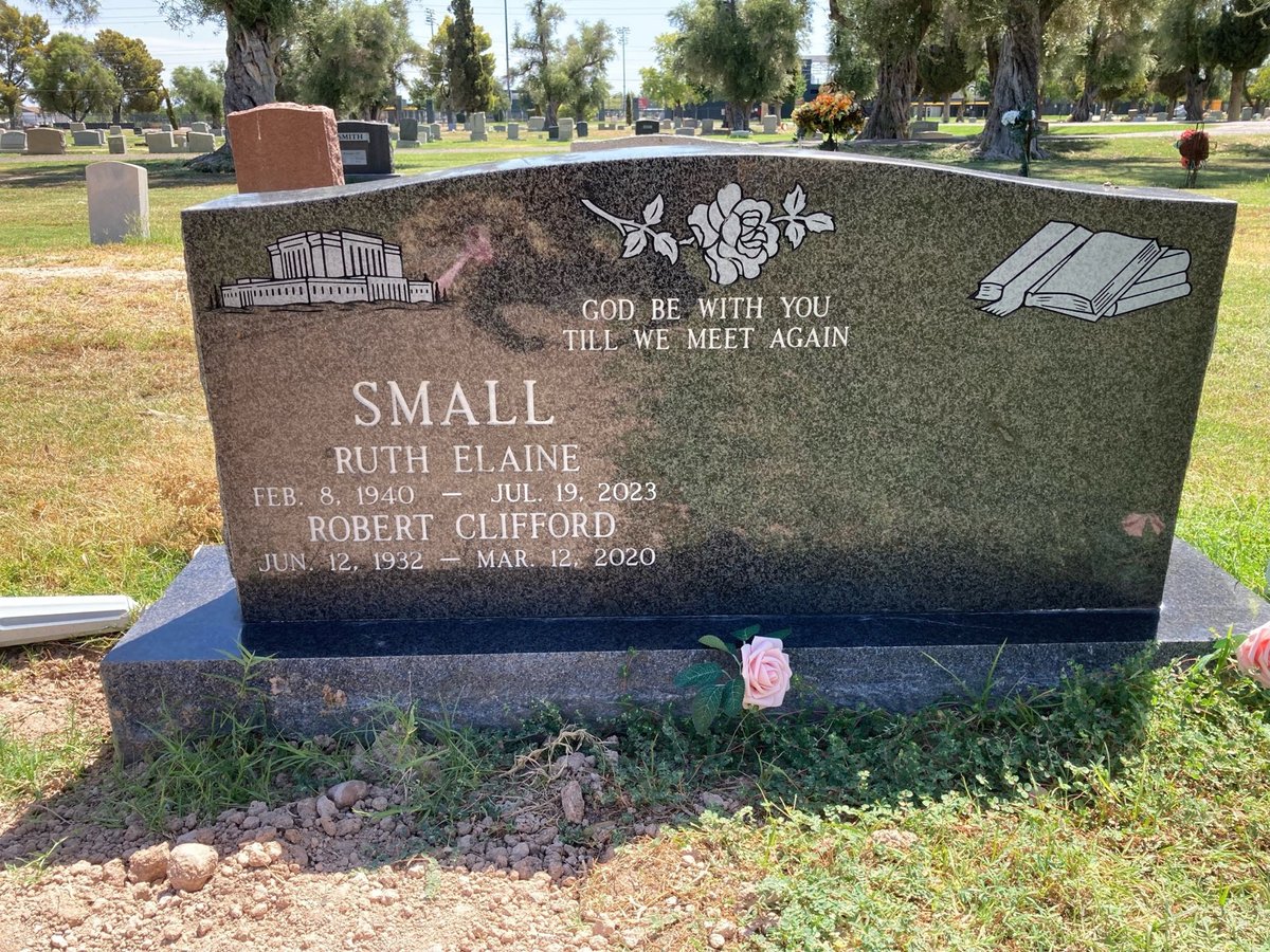 Elaine Small — photo 5