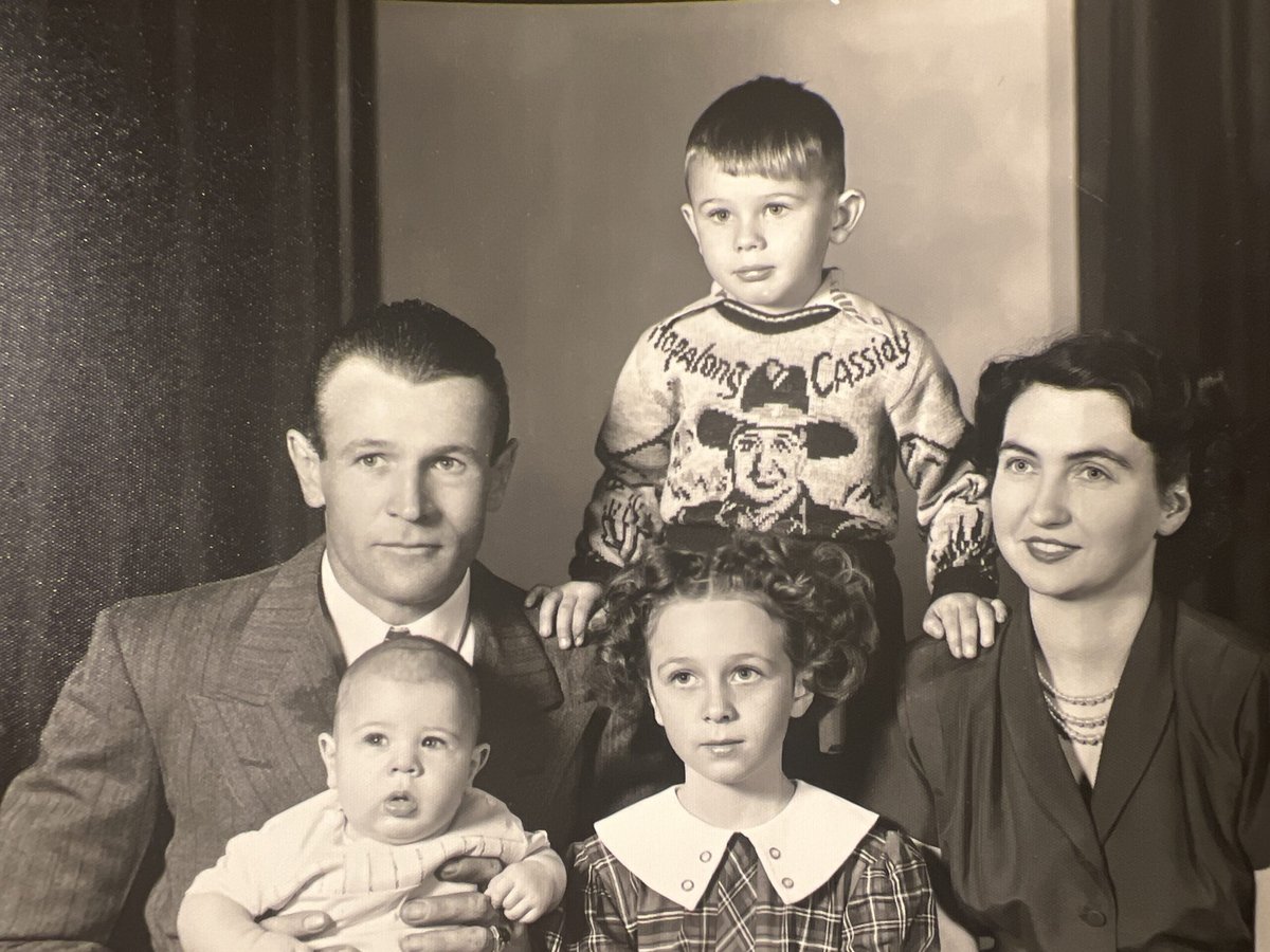 Edith Eileen Reisig — photo 3