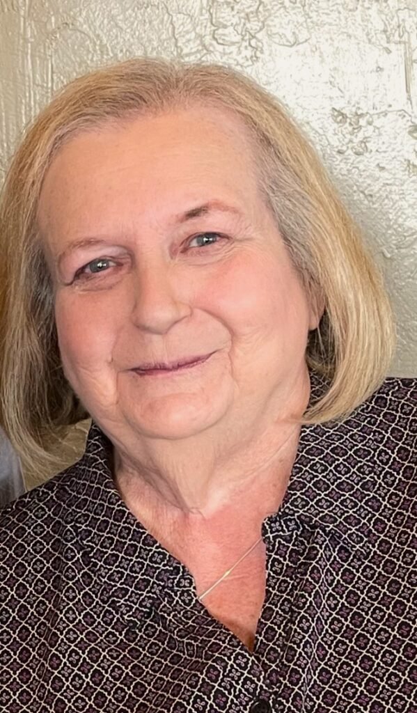 Carolyn Ruth Summers