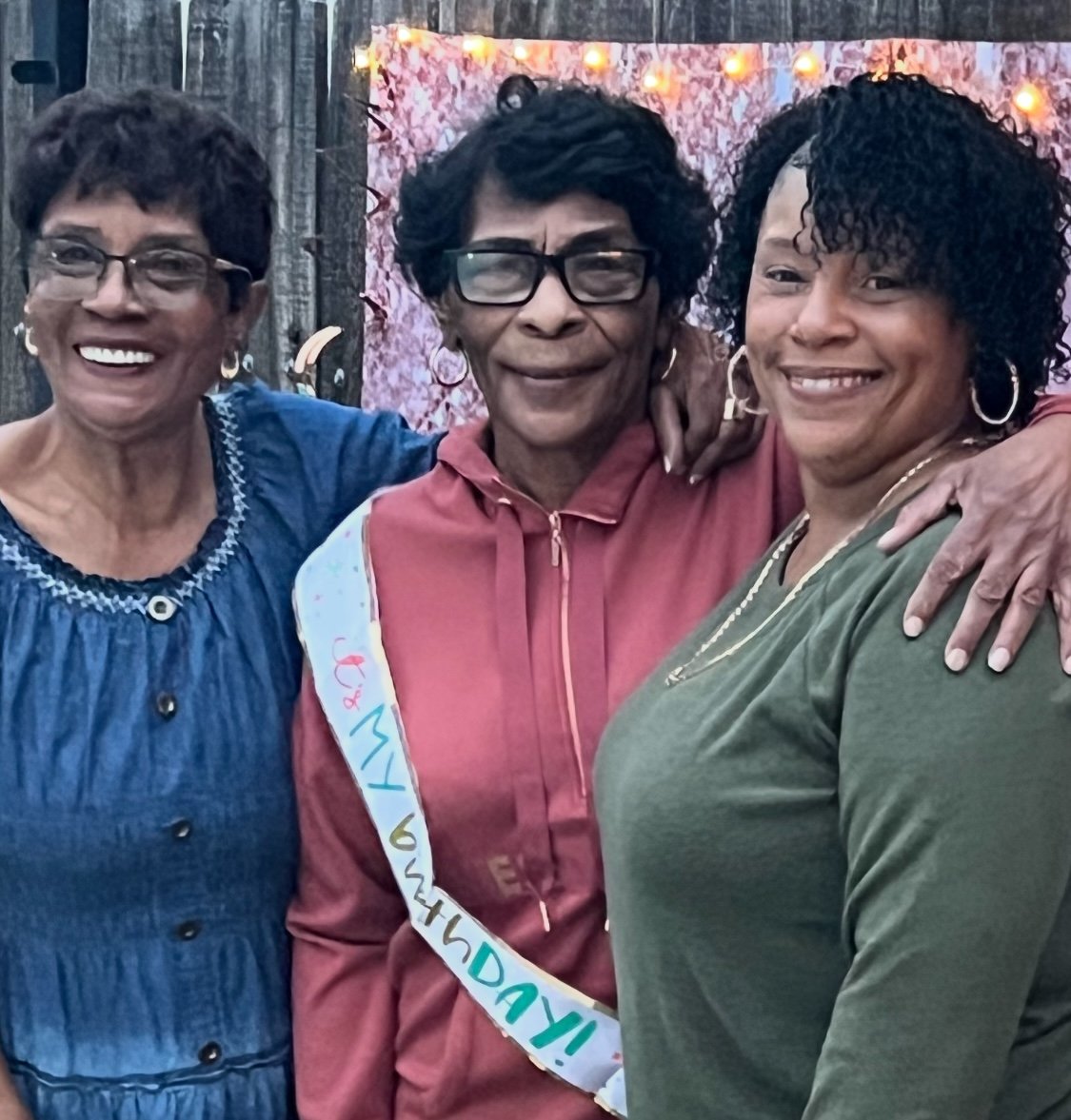 Eloise Martin — photo 3